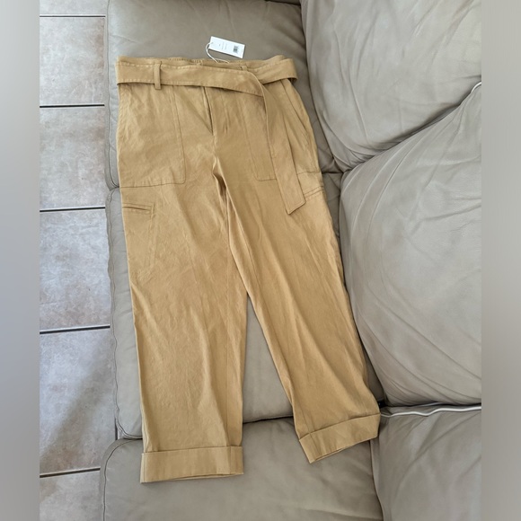 Vince Belted Linen-blend Pant in Natural - Picture 7 of 16